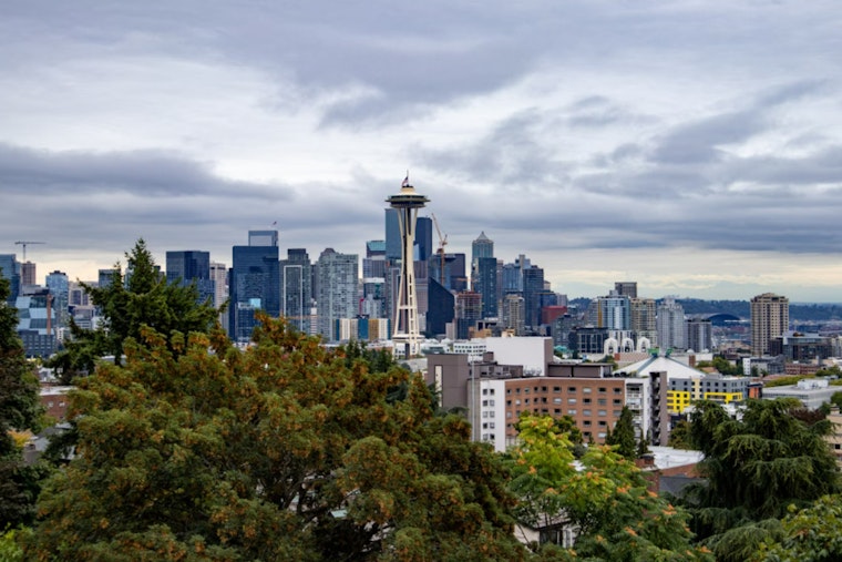Seattle Braces for Showers and Clouds with Chances of Sunshine Briefly Peeking Through