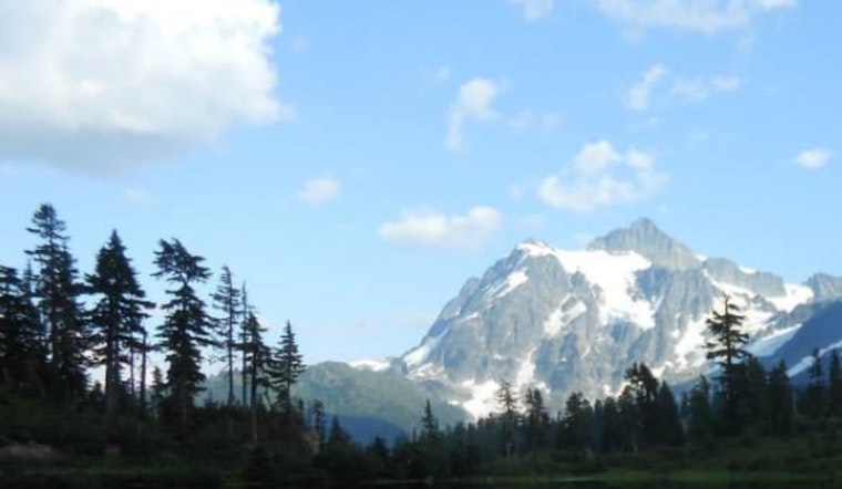 Seattle Embraces the Onset of Autumn with Clear Skies and Crisp Air, Rain Expected to Return