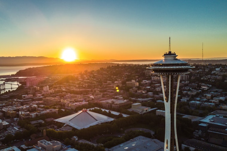 Seattle Weather Shifts from Sunny Skies to Likely Showers, Varied Conditions Expected This Week