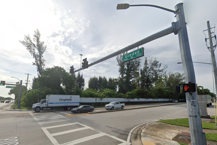 Serious Injury Crash Blocks Major Intersection in Boca Raton, Traffic Detours Enforced