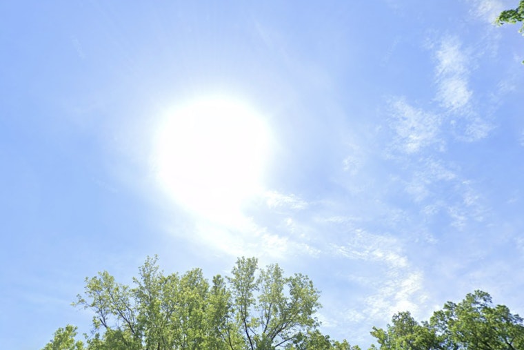 St. Louis Braces for Sunny Skies and Comfortable Temperatures as NWS Warns of Elevated Fire Risk North of I-70