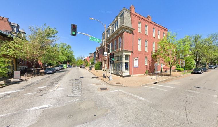 St. Louis Rideshare Driver Victimized in Carjacking in Benton Park as Police Search for Suspect