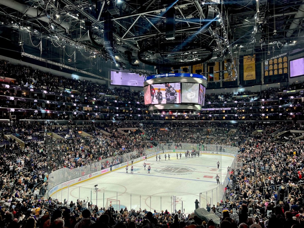 Star Wars Meets Ice Hockey, Los Angeles Kings to Celebrate Santa