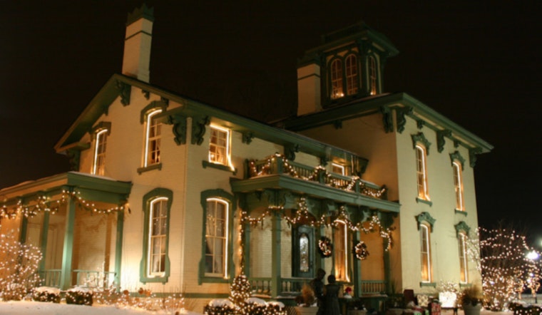 Sterling Heights Library and Historical Commission Host Victorian Christmas Photo Booth Event at Upton House Museum