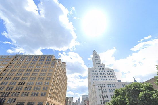 Sunny Days and Cool Nights Ahead in Philadelphia with a Chance of Brief Showers