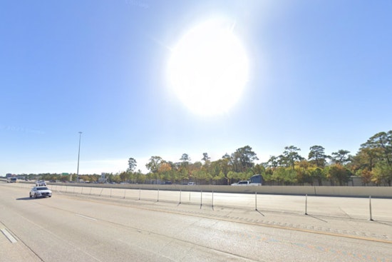 Sunny Skies and Mild Breezes Ahead for Houston as Neighboring Regions Brace for Storms