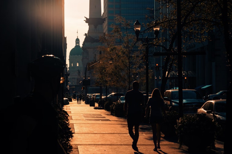 Sunny Skies and Rising Temperatures Bring a Pleasant Break From Autumn Chill in Indianapolis