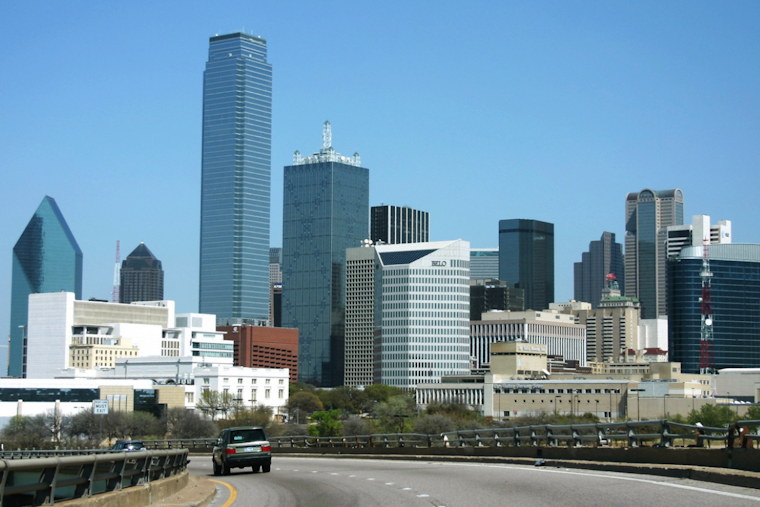 Sunny Skies and Soaring Temperatures on the Horizon for Dallas Amidst Ozone Alert