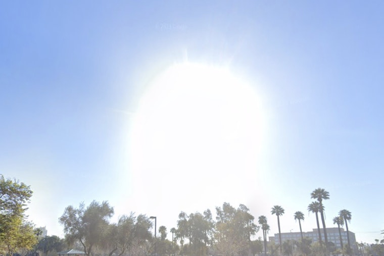 Sunny Skies and Warm Temperatures in the 90s Set to Grace Phoenix, AZ This Week