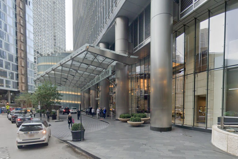 Suspect Sought in Vandalism of Trump Tower Chicago After Rocks Shatter Windows