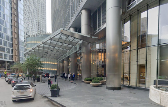 Suspect Sought in Vandalism of Trump Tower Chicago After Rocks Shatter Windows