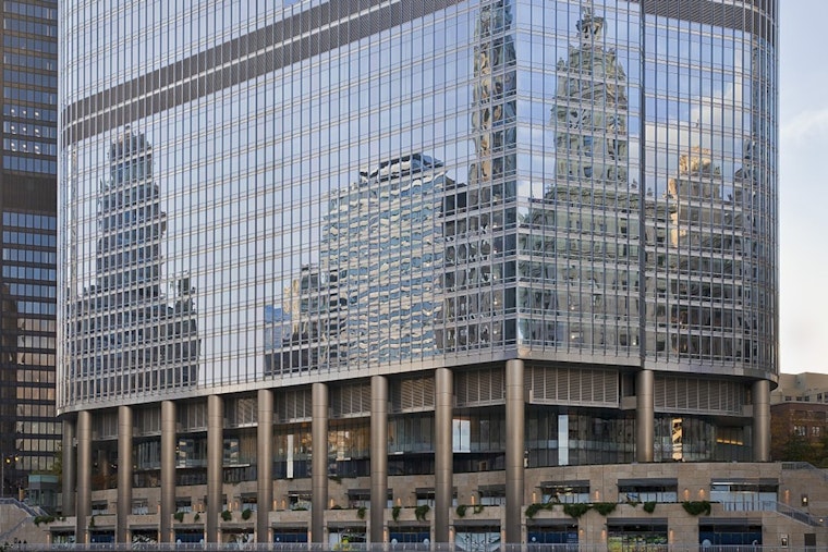 SWAT Team Responds to Gun Discovery at Trump International Hotel in Chicago; One in Custody