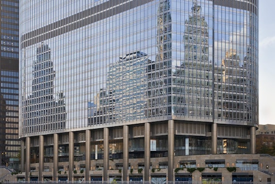 SWAT Team Responds to Gun Discovery at Trump International Hotel in Chicago; One in Custody