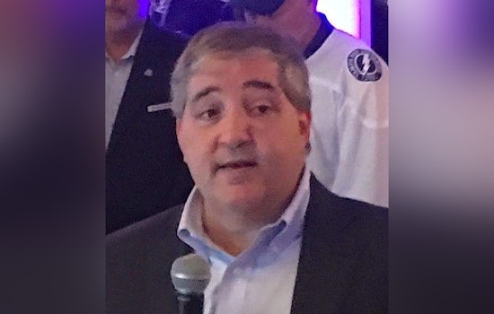 Tampa Bay Lightning Chairman Jeff Vinik Sells Stake to New Co-Owners with Continuation Plans in Place