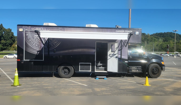 Tennessee's Mobile Job Centers Deployed in Flood-Hit Northeast to Aid Displaced Workers