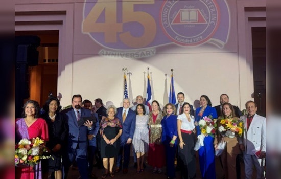 Texas First Lady Cecilia Abbott Honored with Barbara Bush Legacy Award by Latino Learning Center in Houston