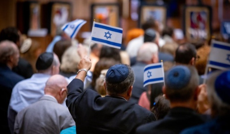 Texas Governor Abbott Salutes Israel Attack Victims, Vows to Save Hostages and Fight Hamas in Dallas Ceremony