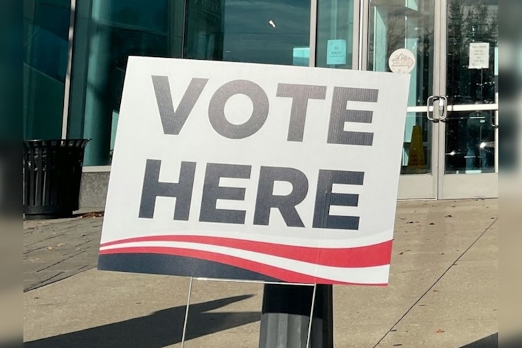 Top Political Figures Flock to Arizona to Garner Support Ahead of Elections