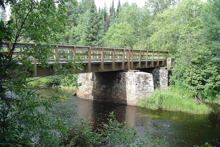 Two Hikers Found Safe After Nighttime Rescue in Michigamme Township's McCormick Wilderness