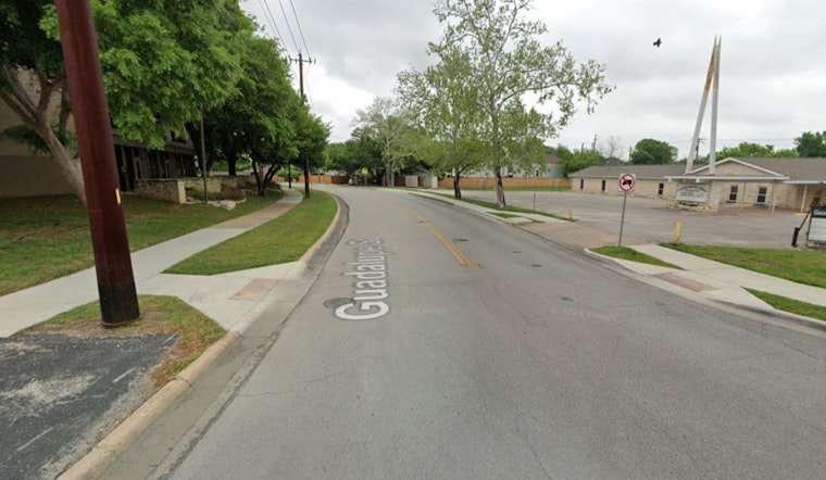 Two Injured as Vehicle Strikes Tree in North Austin, Causes Traffic Delays