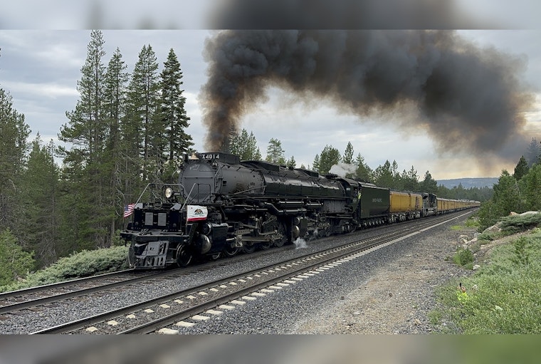 Union Pacific's Big Boy No. 4014 Steams into Houston for Heartland of America Tour Stop