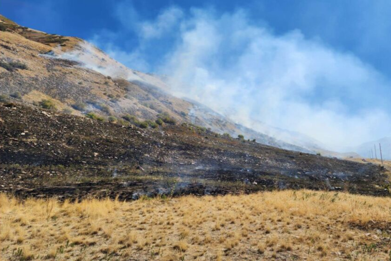 Unyielding Wildfire Engulfs 600 Acres in Tooele County, Human Actions Interfere with Aerial Firefighting Efforts