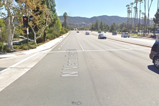 Ventura County Deputies Shoot Alleged Machete-Wielding Man in Thousand Oaks After Threats at Shopping Center