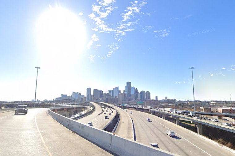 Warm and Sunny Days Ahead for Houston, Caution Advised for Gulf Beachgoers and Sensitive Groups