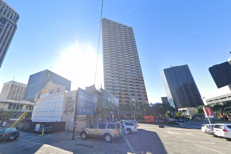 Warm and Sunny Days Ahead in New Orleans with Possible Showers Later in the Week