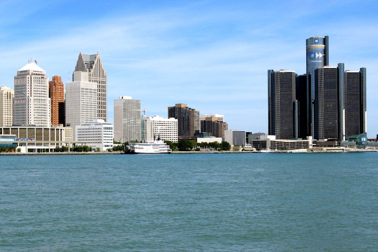 Week of Sunshine Awaits Detroit Residents with Mild Mid-60s to Low 70s Forecasted