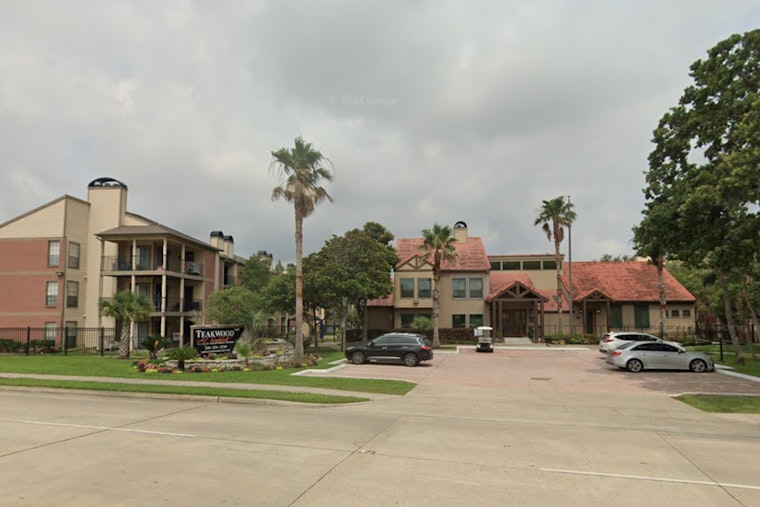 Woman Fatally Shot in Seabrook Apartment, Young Children Found Unharmed as Police Search for Suspect