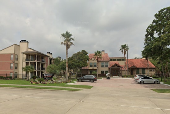 Woman Fatally Shot in Seabrook Apartment, Young Children Found Unharmed as Police Search for Suspect