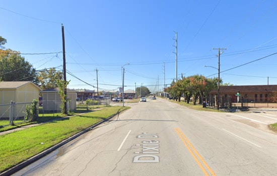 Woman Killed in High-Speed Crash on Dixie Drive, Houston Police Investigating