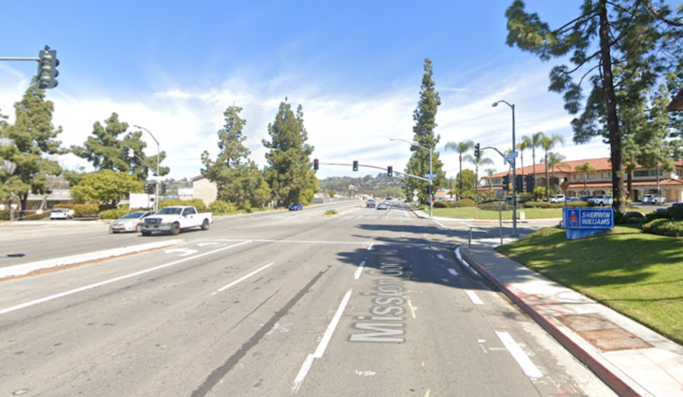 Young Woman Hospitalized Following Vehicle Collision in Allied Gardens, San Diego, Driver Cooperates with Police
