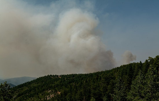14,500-Acre Mountain Fire Prompts 10,000 Evacuations in Ventura County Amidst Powerful Santa Ana Winds