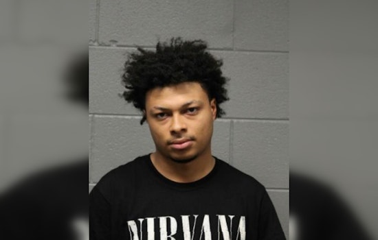 21-Year-Old Man Charged with Robbery on Chicago Train; Faces Felony Count