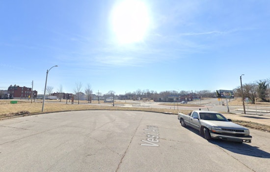 21-Year-Old Man Shot and Robbed in Hyde Park, St. Louis as Police Seek Suspect