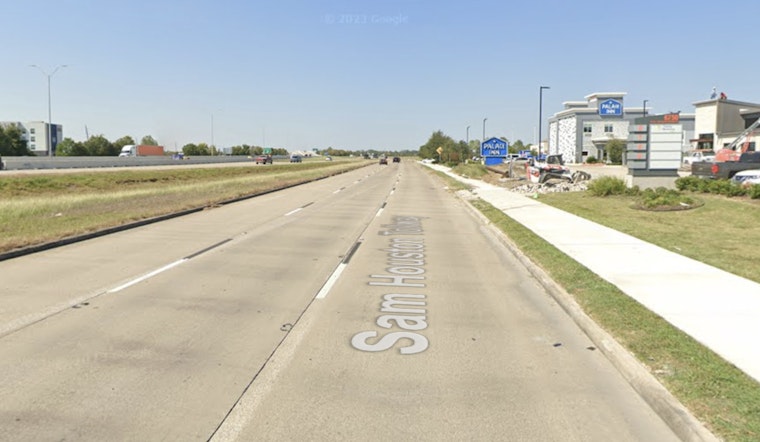 25-Year-Old Woman Fatally Struck by Vehicle on East Sam Houston Parkway, Houston Police Investigate the Incident