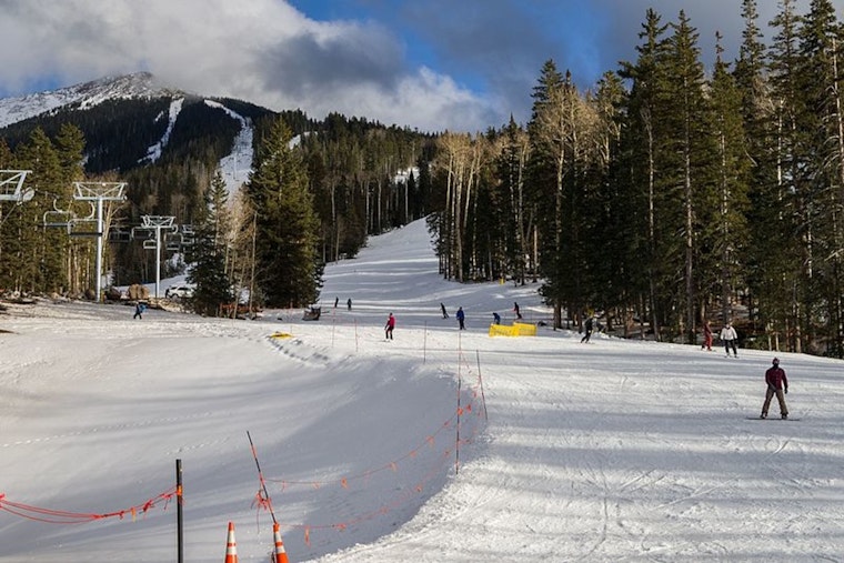 Arizona Snowbowl Celebrates Earliest Season Opening in 86 Years Amidst Early Snowfall and Snowmaking