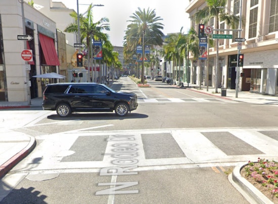 Armed Thieves Rob Couple on Rodeo Drive, Beverly Hills in Daylight Heist