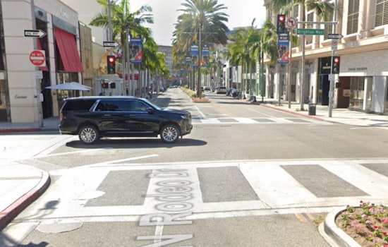 Armed Thieves Rob Couple on Rodeo Drive, Beverly Hills in Daylight Heist