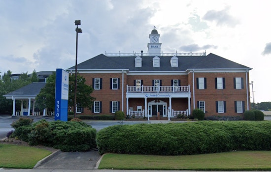 Atlanta Bank Employee Stabbed in Attempted Robbery, Police Seek Suspect