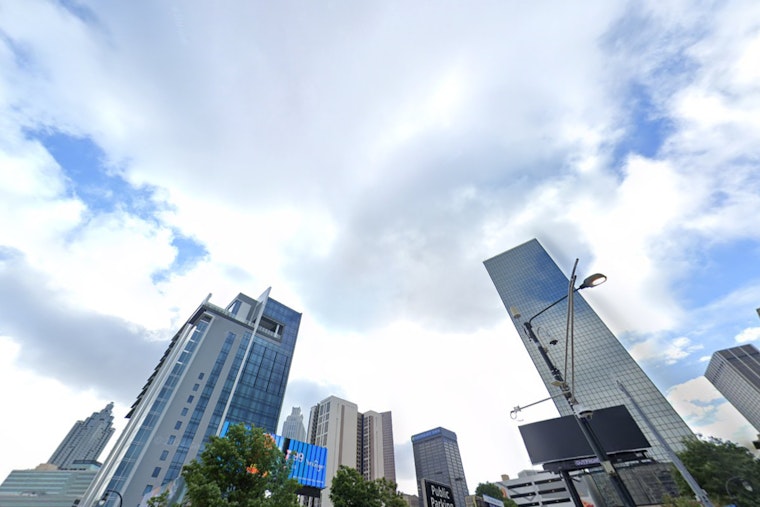 Atlanta Braces for Mixed Weather in Final November Days with Sunny Spells and Showers Likely