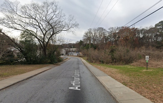 Atlanta Man Wounded in Daylight Shooting, Police Seek Leads on Suspect and Motive