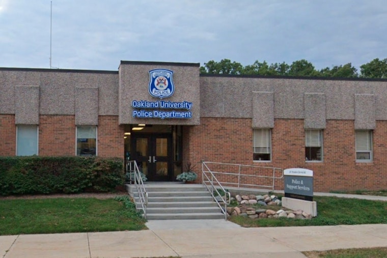 Attempted Robbery at Oakland University Female Student Targeted by Masked Men in Oakview Hall