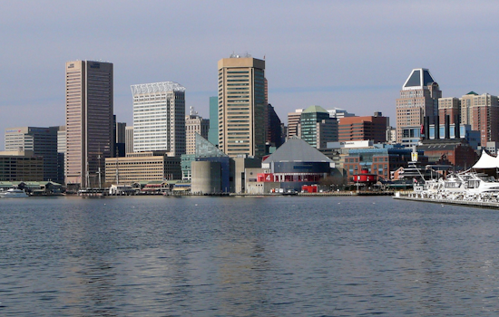 Baltimore Braces for Thanksgiving Weather Shift, A Mild Wednesday Before Rain and Cold Front Move In