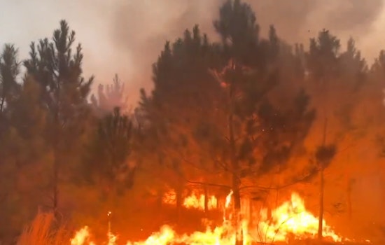 Bastrop County's Hudson Fire 80% Contained, Evacuation Orders Lifted for Some as Firefighters Battle Central Texas Blaze