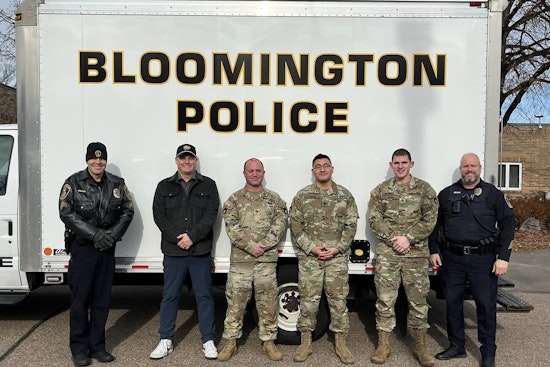 Bloomington Police, Minnesota Vikings, and Land O’Lakes Team Up to Provide Thanksgiving Meals to Families in Need