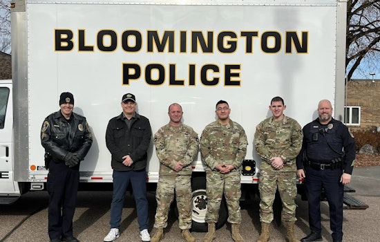 Bloomington Police, Minnesota Vikings, and Land O’Lakes Team Up to Provide Thanksgiving Meals to Families in Need