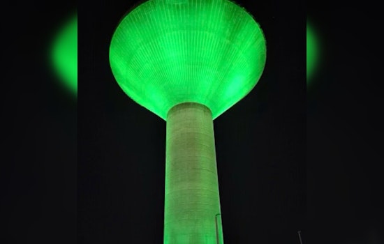 Boynton Beach Pays Respects with Illuminated Water Tower After Tragic Loss of Palm Beach County Deputies